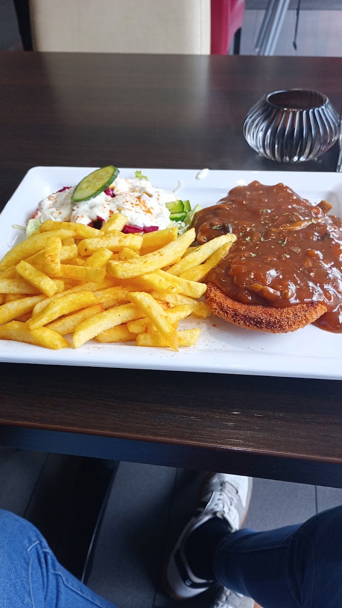 Royal Restaurant photo 10